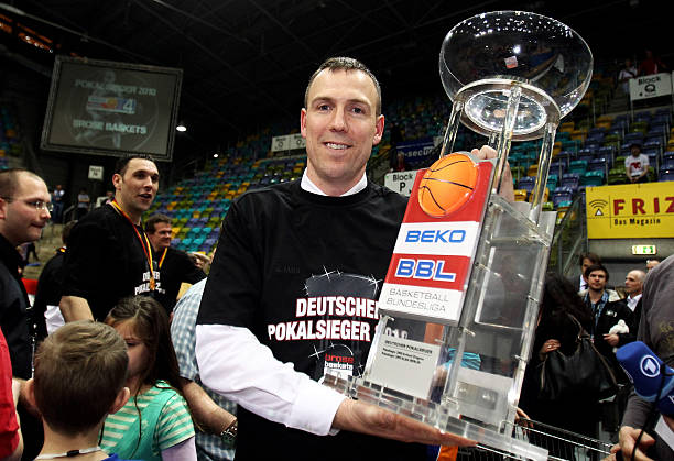 也曾因拖欠 也曾因拖欠